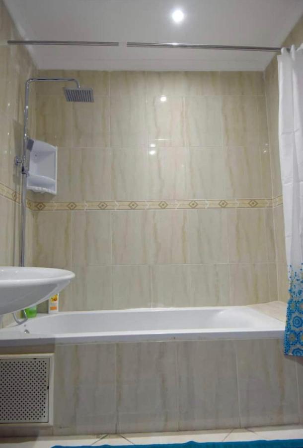 Appartement Elegant Et Climatise Au Centre Avec Terrasse - Proche Plage Et Attractions ! Tanger Exteriér fotografie