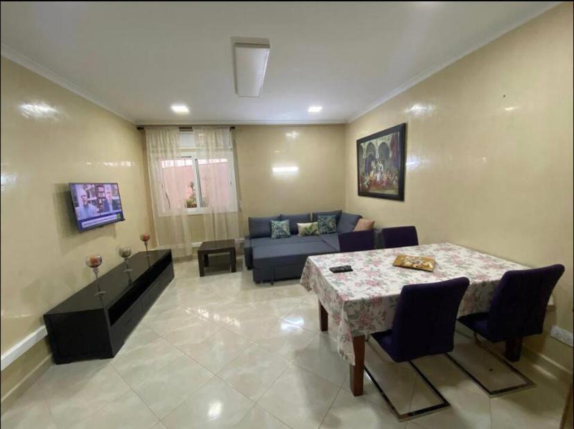 Appartement Elegant Et Climatise Au Centre Avec Terrasse - Proche Plage Et Attractions ! Tanger Exteriér fotografie