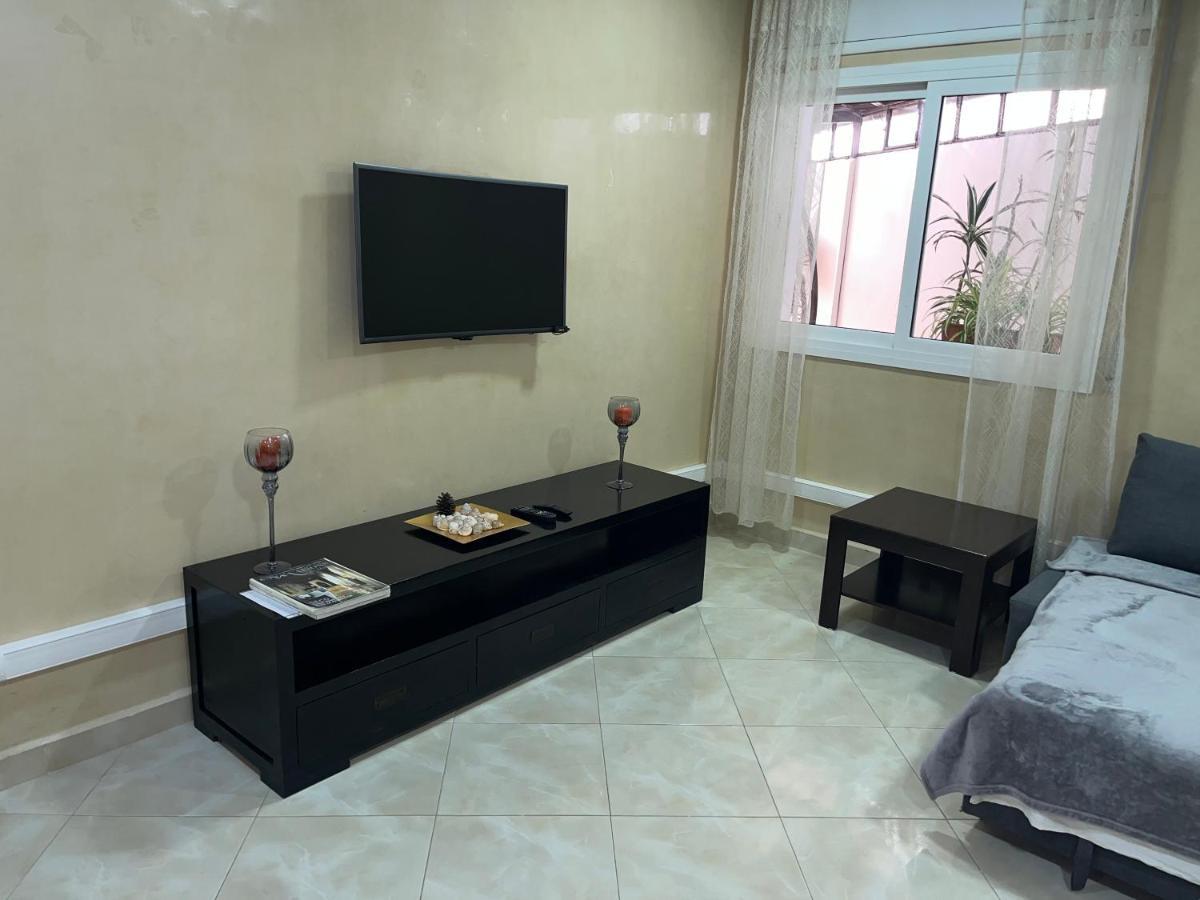 Appartement Elegant Et Climatise Au Centre Avec Terrasse - Proche Plage Et Attractions ! Tanger Exteriér fotografie